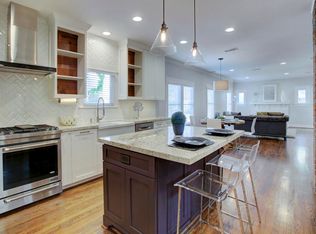 1032 E 16th St, Houston, TX 77009