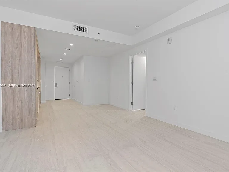 77 SE 5th St #1510 — Photo 14