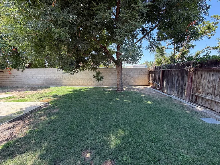 3409 Starside Dr — Photo 13