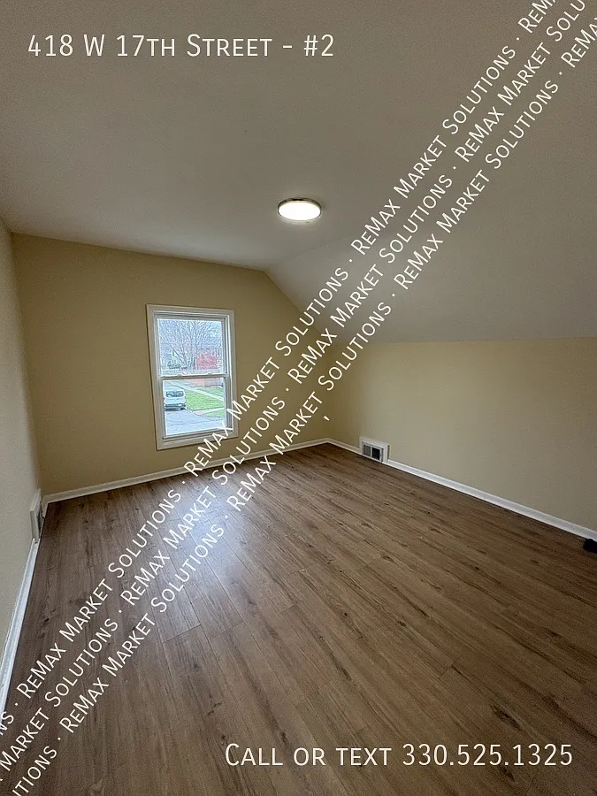 418 W 17th Street Unit #2 For Rent — Photo 4
