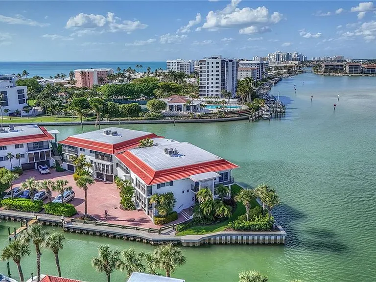 2258 Gulf Shore Blvd N #O1 — Photo 34