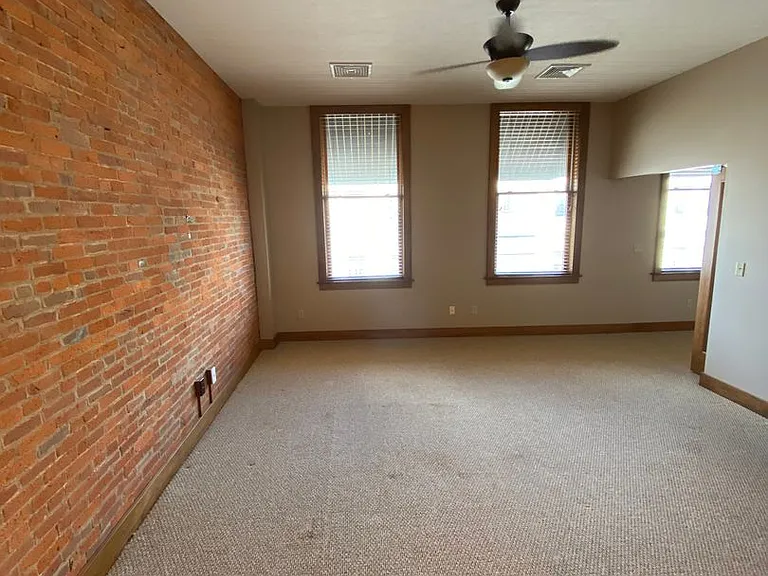 108 N Main St #A — Photo 3