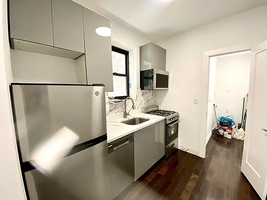 Rented by Douglas Elliman | media 10