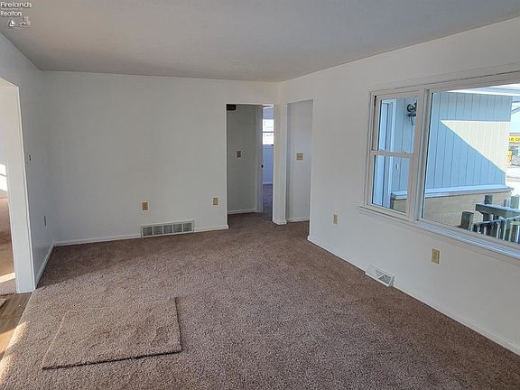 4th image of 5320 Tiffin Ave
