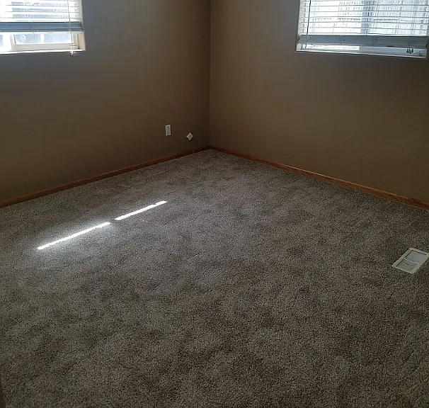 820 Walnut St — Photo 12