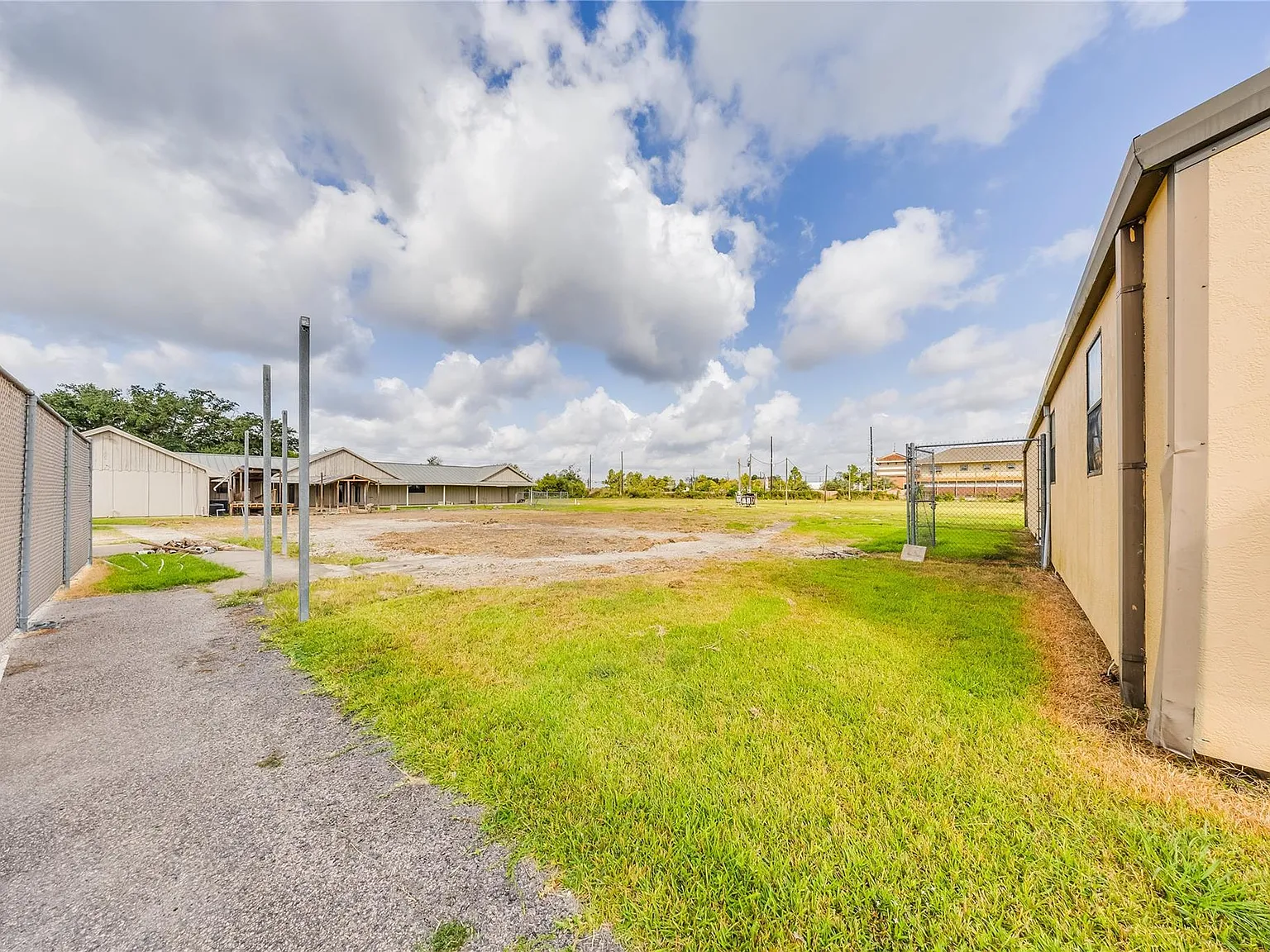 Studio, 4500 sqft, $2,000 — Photo 4