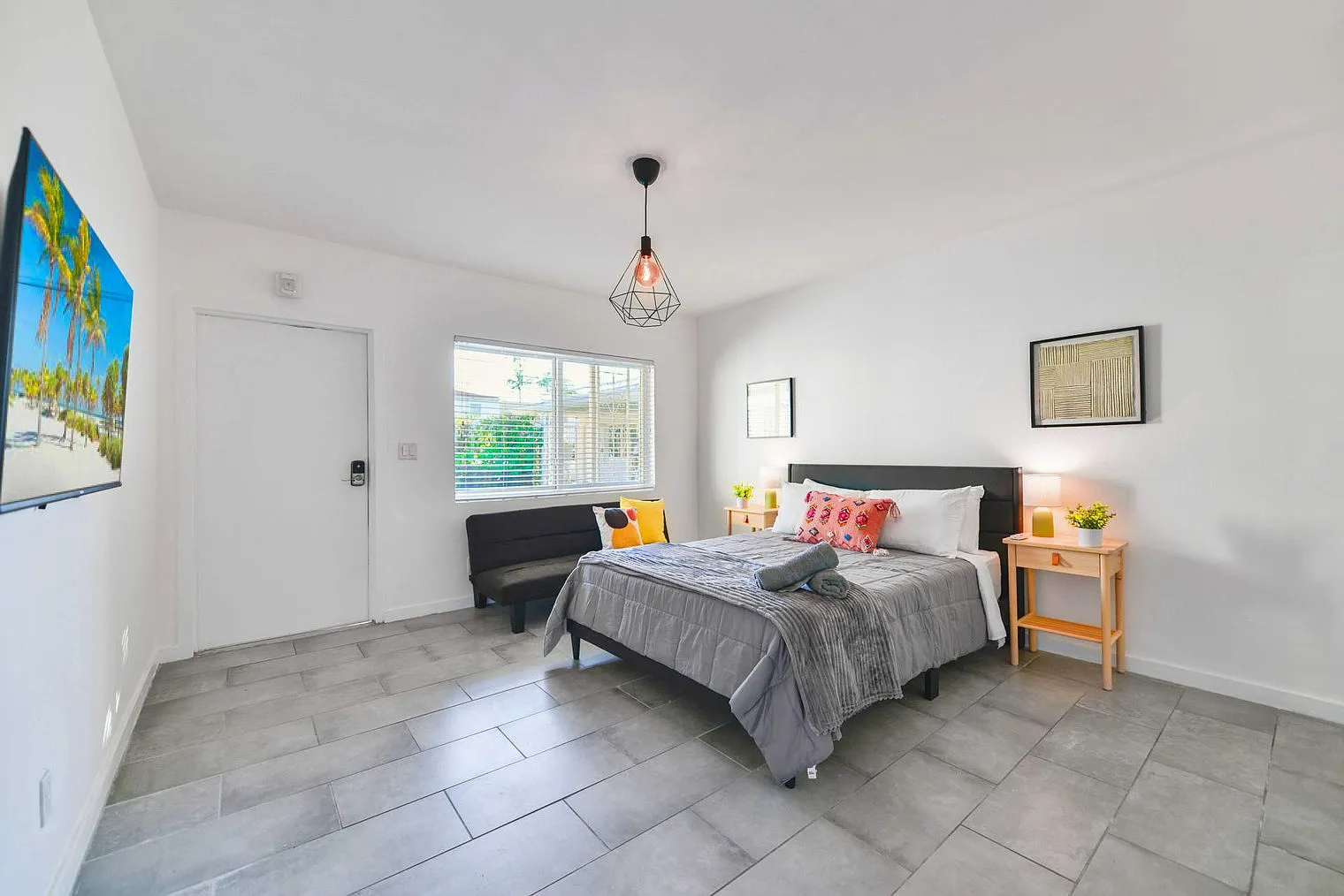 Studio, 1.0 bath, 398 sqft, $1,416 — Photo 1
