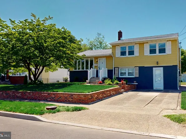 28 Washington Ave, Edgewater Park, NJ 08010