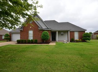 6254 Banyan Dr, Horn Lake, MS 38637