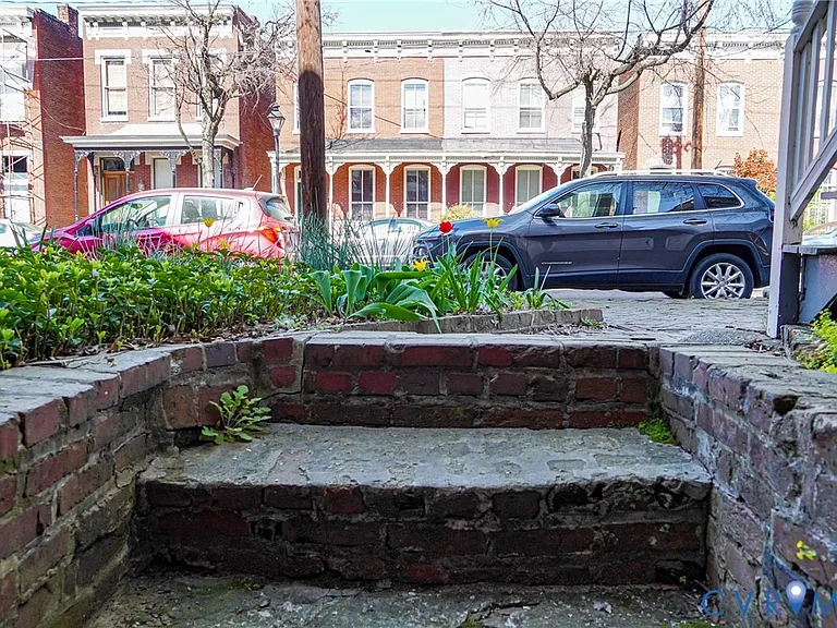 407 W Clay St #A — Photo 19