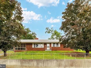 315 W Main St, Front Royal, VA 22630