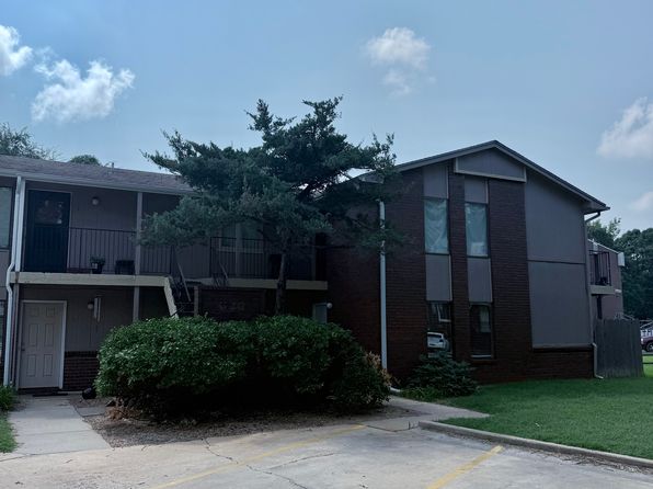 620 S Mount Carmel Ave #2