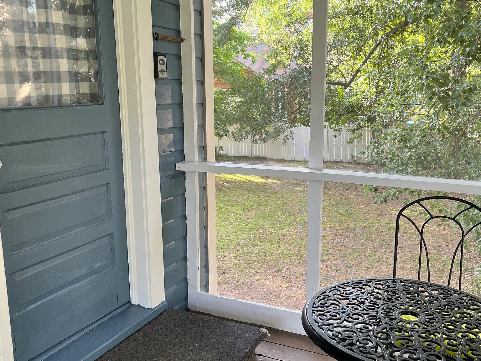 303 E Merry Ave — Photo 3