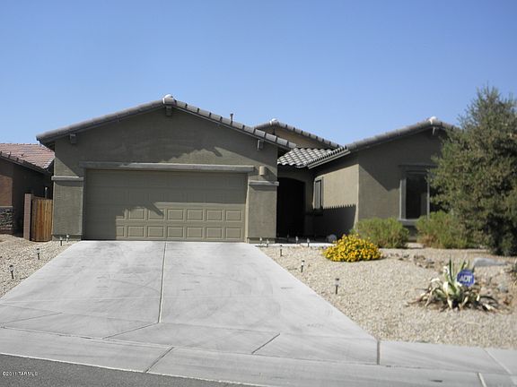 3rd image of 827 E Grosvener Hills Pl S