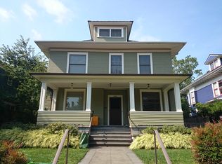 909 16th Ave E, Seattle, WA 98112