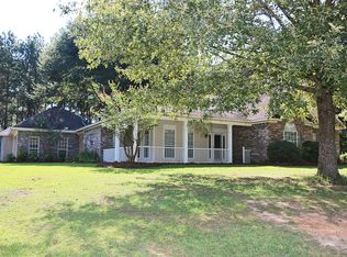 6 Cold Springs Rd, Seminary, MS 39479