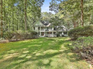 165 Silverthorn Dr, Tyrone, GA 30290