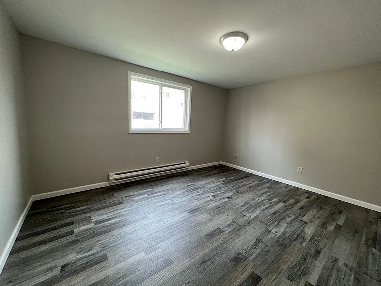 301 Kiwanis Park Ln — Photo 3