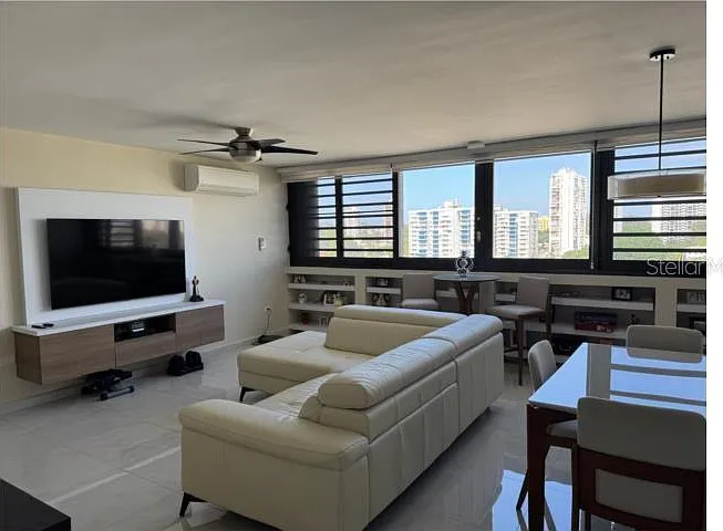 1261 Avenue Luis Vigoreaux #D10 — Photo 4