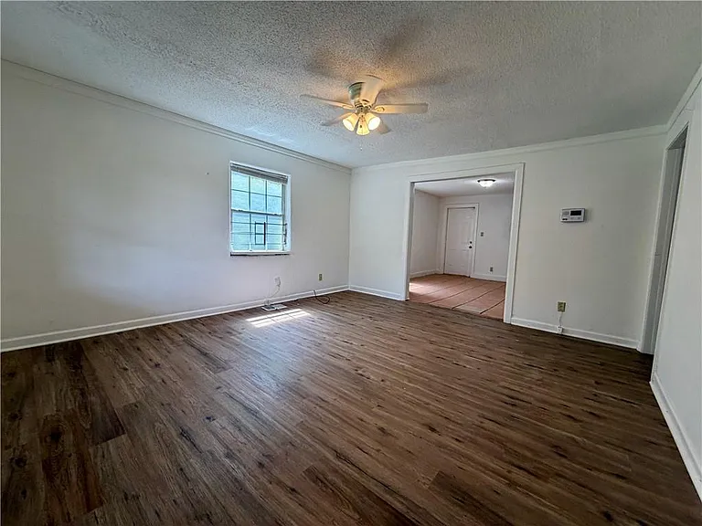 1070 Ollie Cir NW — Photo 6