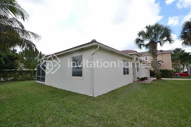 1702 Pierside Cir