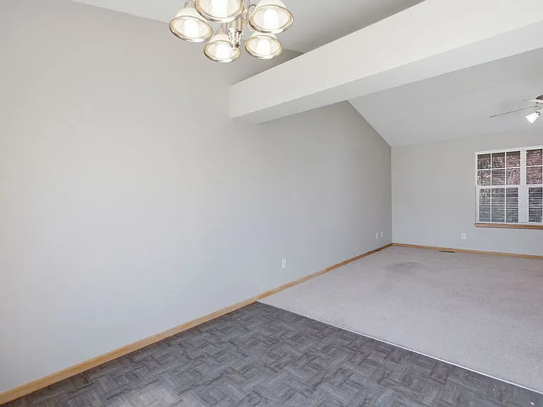 7026 Mount Nimbus St — Photo 7