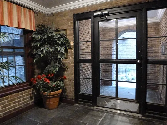 Rented by Bohemia Realty Group | media 14