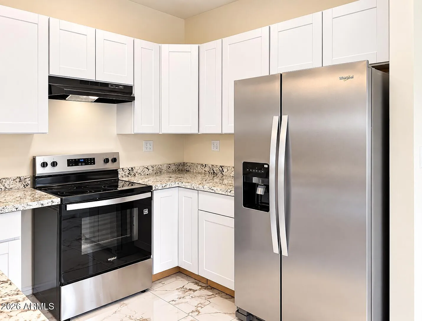 3 bed, 2.0 bath, 1550 sqft, $2,000 — Photo 2