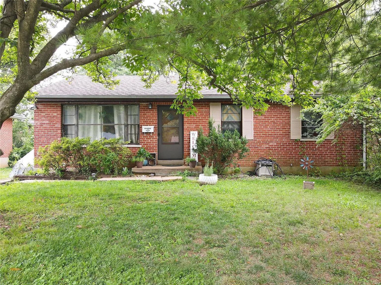 11420 Manchester Rd photo 1