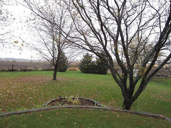 5th image of 615 Indian Creek Dr