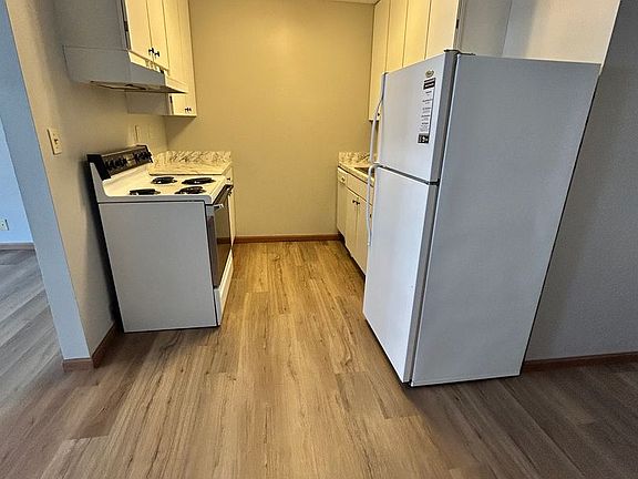 2nd image of 4615 Prescott Ave #1513