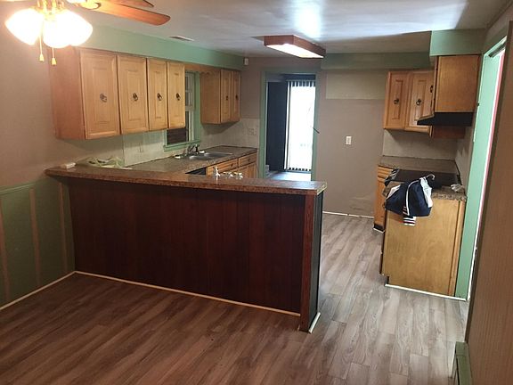 2nd image of 311 Charvid Ave
