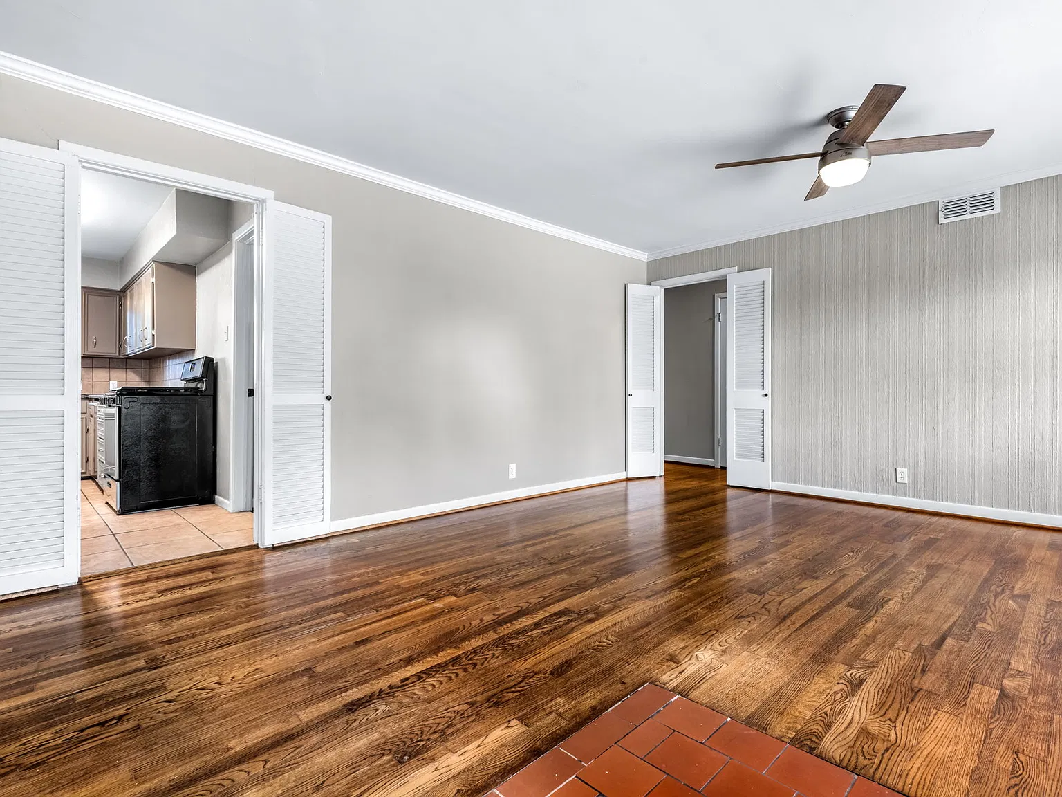 3 bed, 1444 sqft, $2,795 — Photo 4