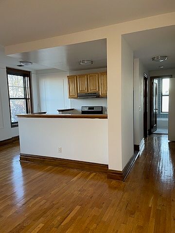 1st image of 92 Gates Ave APT 5