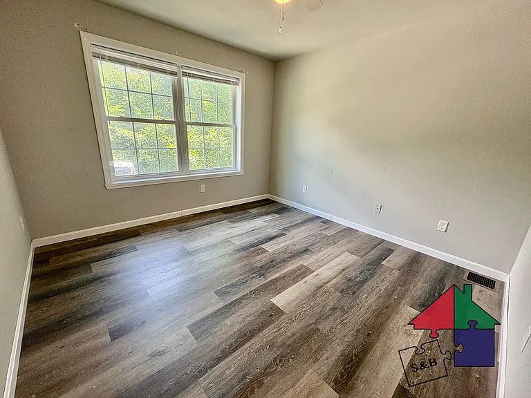 55 Southerberry Dr #105 — Photo 13