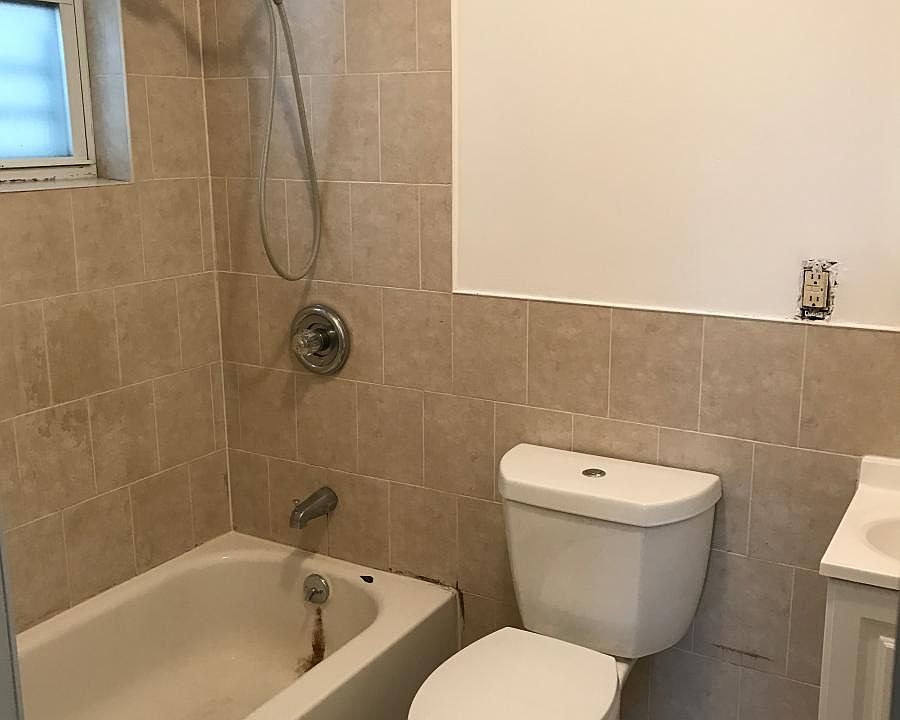 2nd image of 135 Winter Ave #1