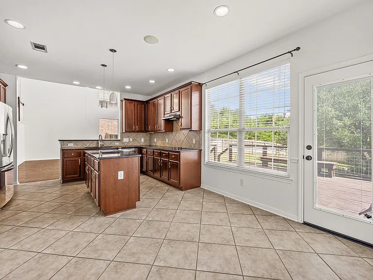 11905 Lake Stone Dr — Photo 15