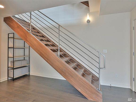 4th image of 6523A 4th Ave NE