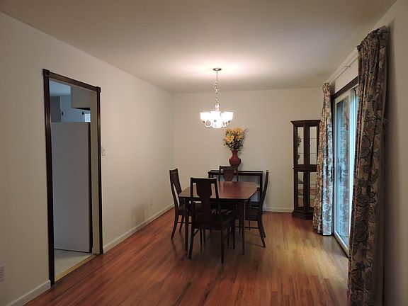 3rd image of 4 Binford Ln