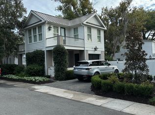 417 Newcastle St, Beaufort, SC 29902