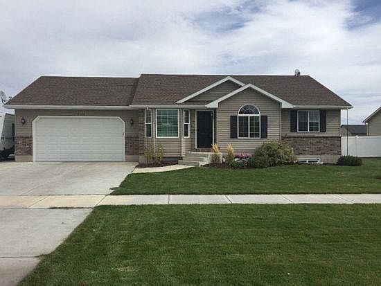 1st image of 2122 N Edmiston Dr