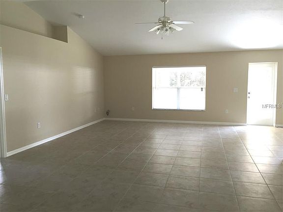 3rd image of 2149 Grandview Dr