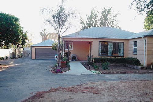 1st image of 9801 Helen Ave