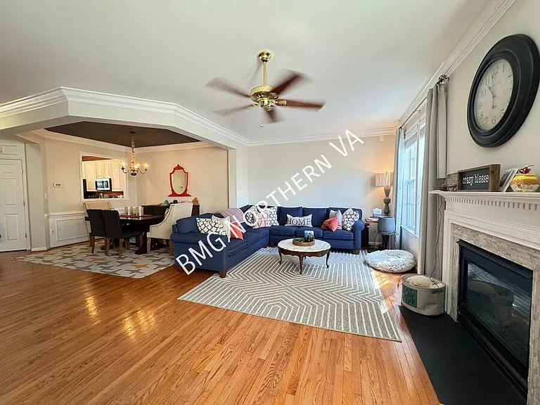 46119 Geneva Ter — Photo 3