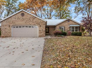 4 Bradford Pl, Bethalto, IL
