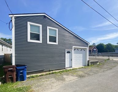 1165 N Shore Rd, Revere, MA, 02151
