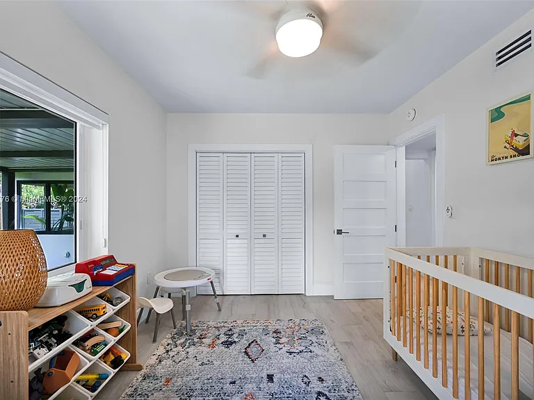7531 Miami View Dr — Photo 18
