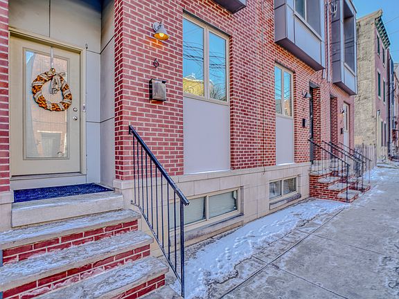 2nd image of 1775 Frankford Ave Unit 6