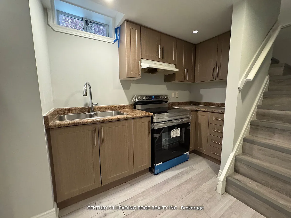 Building Photo - 31 Good Rd #BASEMENT