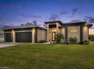 2001 SW 8th Ct, Cape Coral, FL 33991